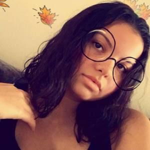 Meet your Posher, Lucia